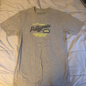 3 Patagonia Responabili-Tees and 1 North Face